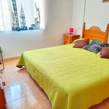 Luminoso Quarto em Acomodações Particulares